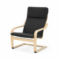 Fauteuil en bois avec coussin noir